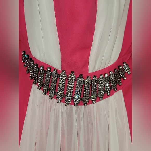 Plus Size Chiffon Gown - Hot Pink and White US 20 / EU 52 - Picture 4 of 17
